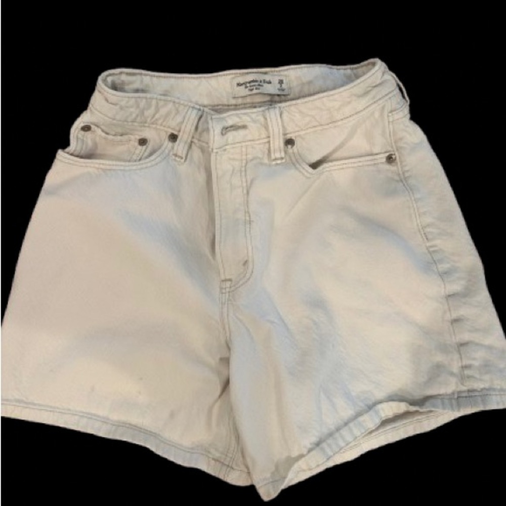 White Abercrombie Curve Love The Loose Short High-Rise